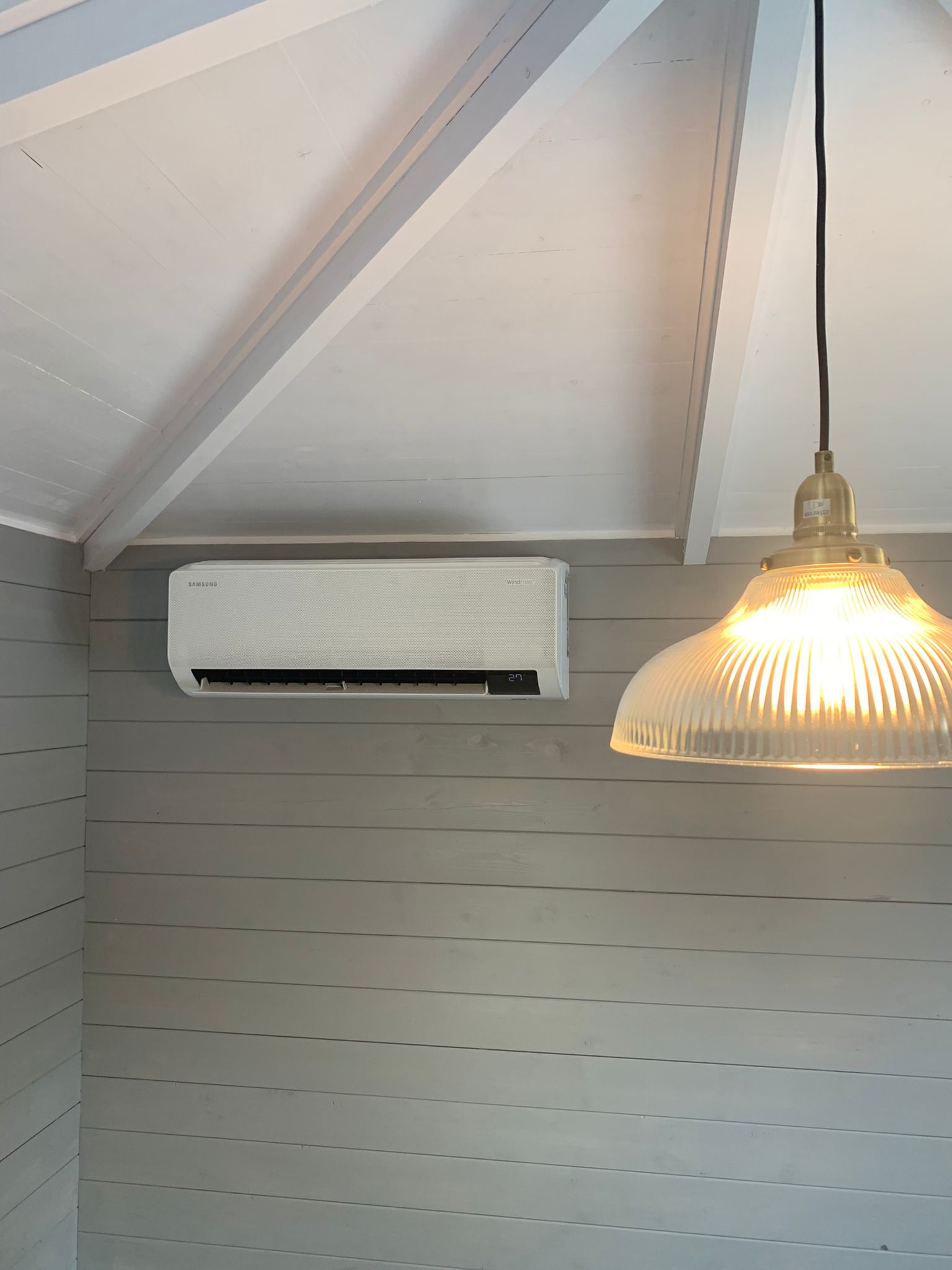 Home air conditioner unit