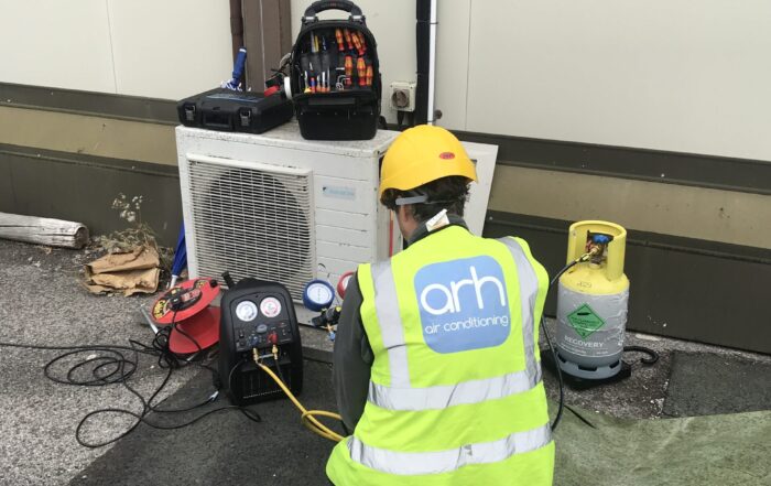 Air Conditioning Service Repair man